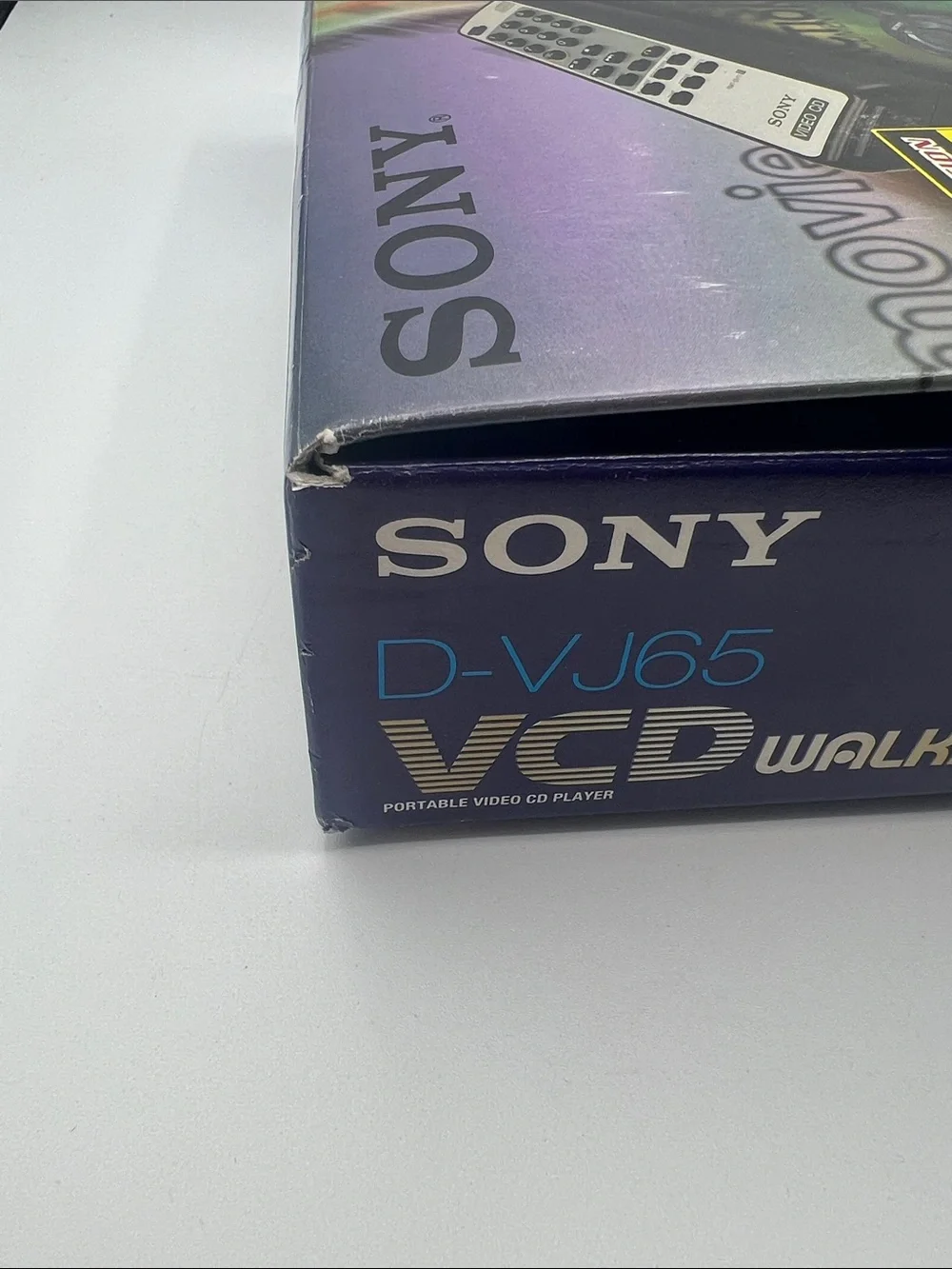 VTG Sony Video CD Walkman D-VJ65 Complete in Box